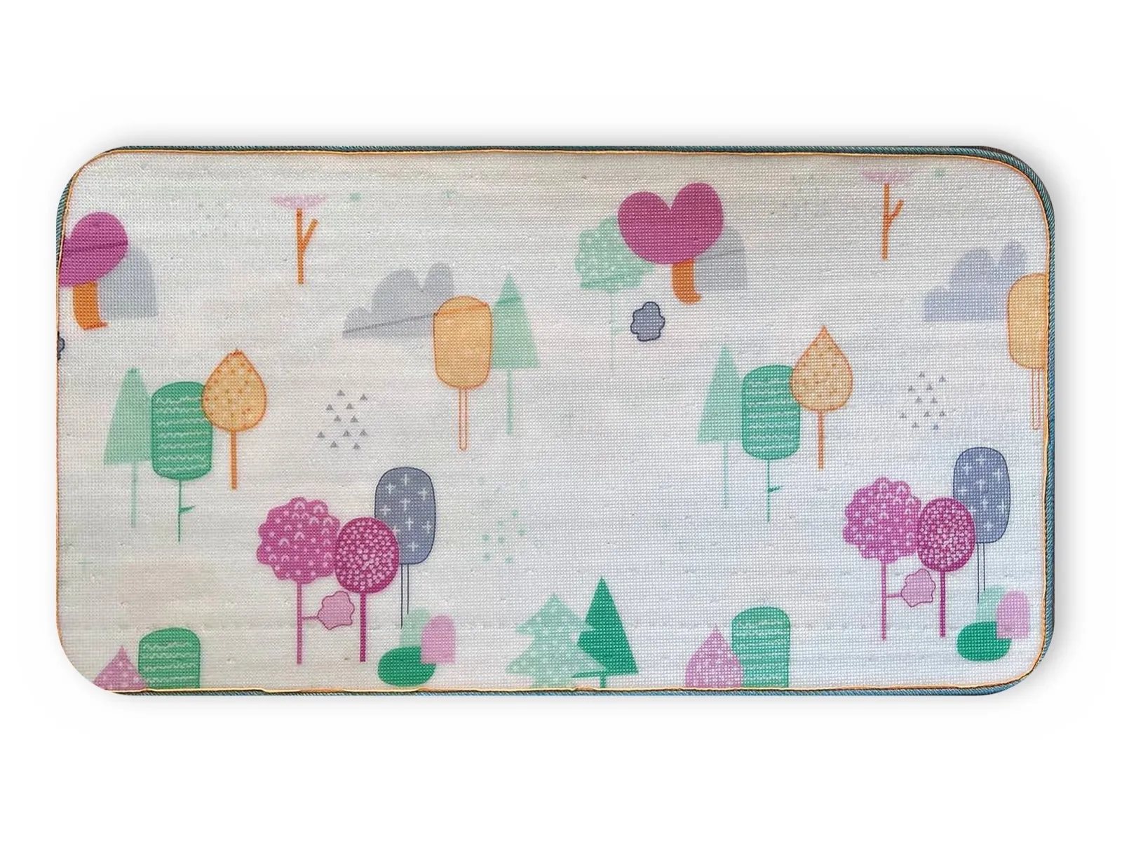 “Sunny Island” mat, back side: colourful trees