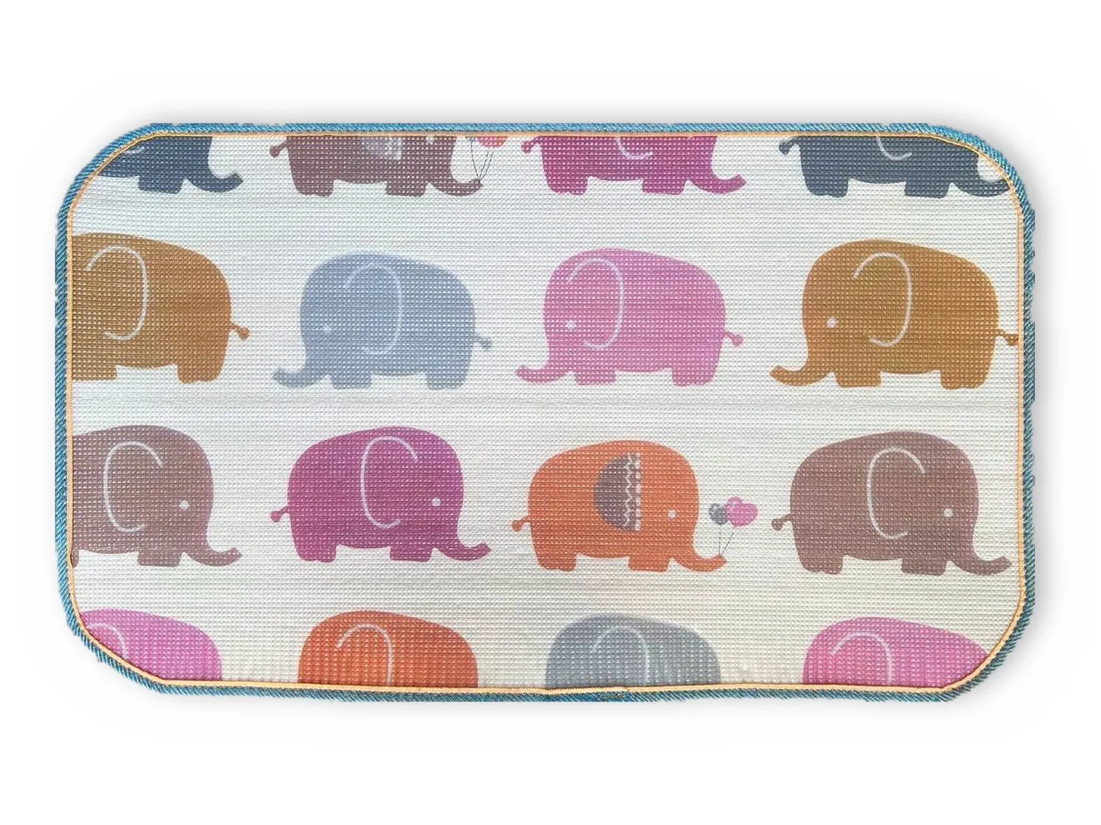 “Elephant Family” mat, front side: big elephants